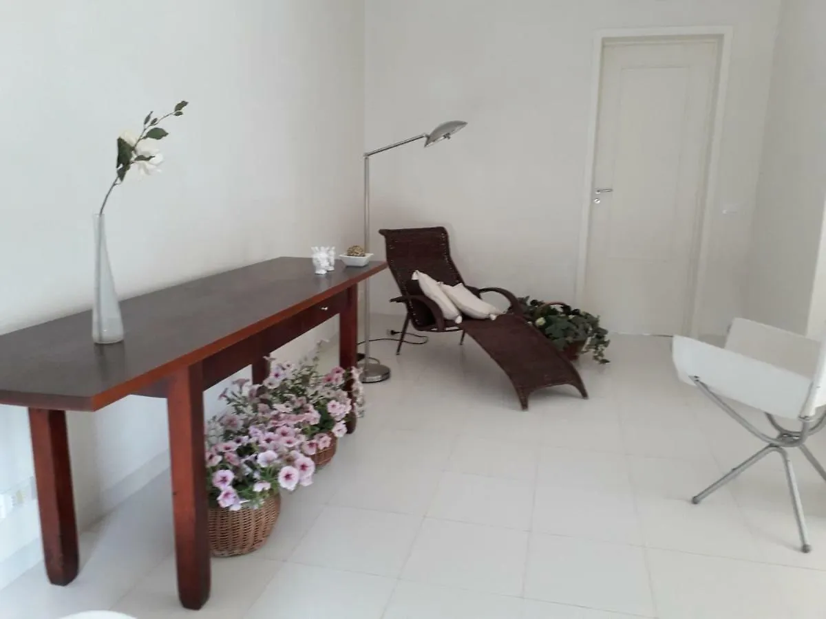 La Casa Di Roy Apartment Pizzolungo Italy